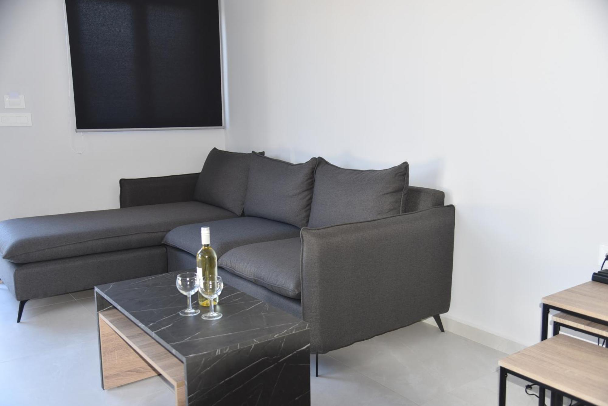 Pirgos Deluxe Apartment - Private Parking Kíssamos Buitenkant foto