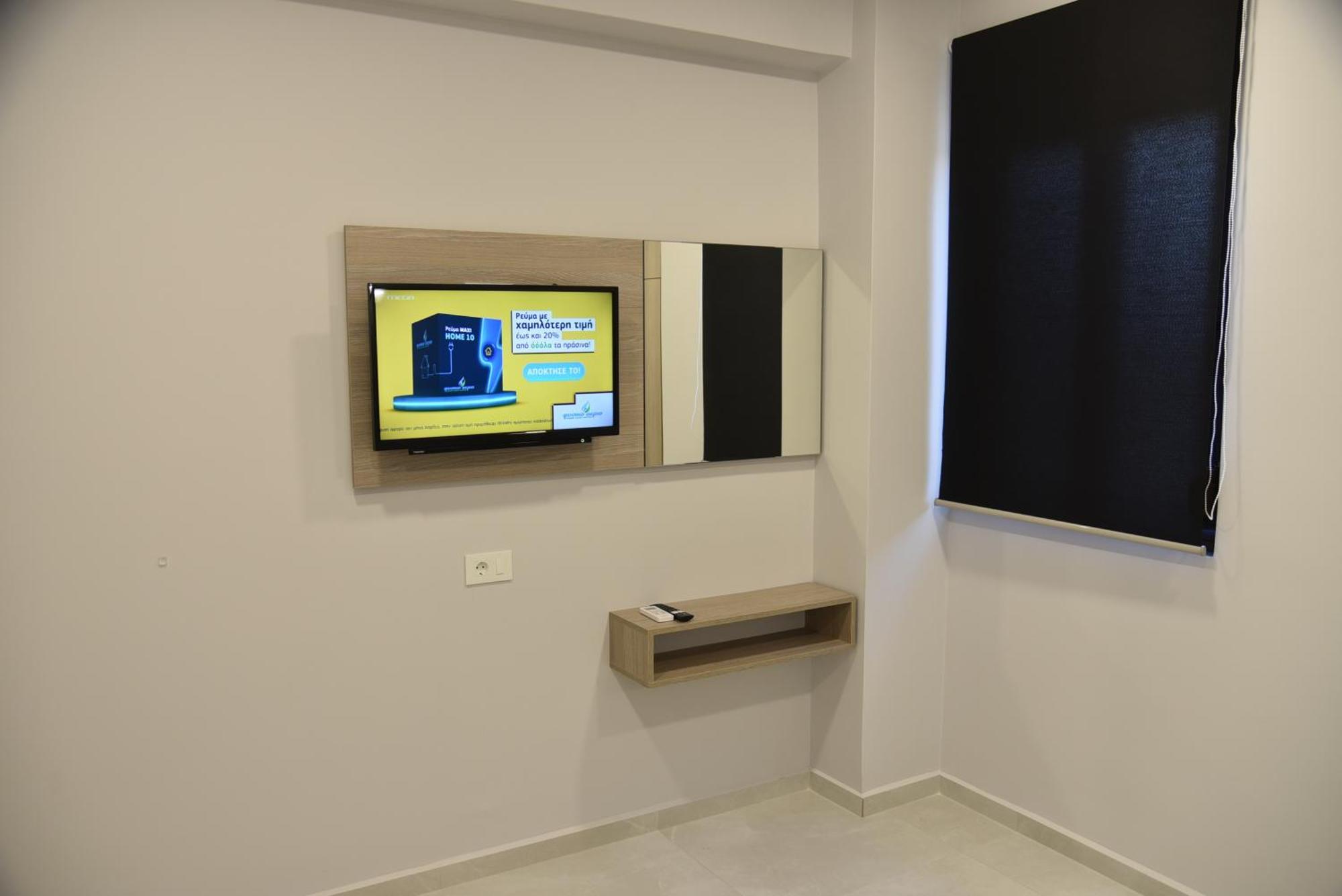 Pirgos Deluxe Apartment - Private Parking Kíssamos Buitenkant foto