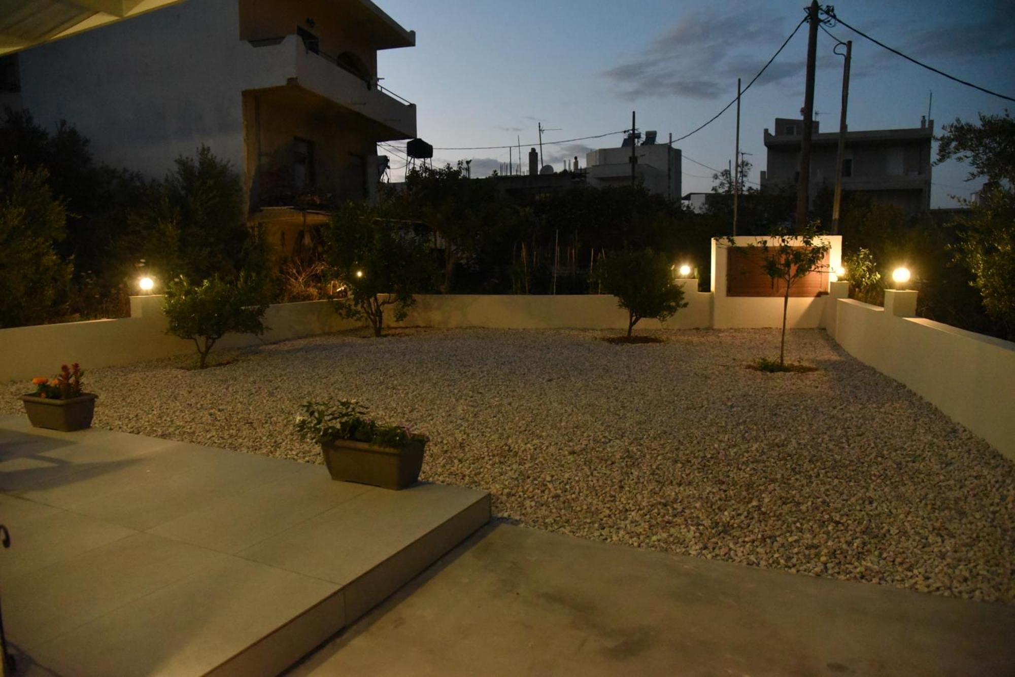 Pirgos Deluxe Apartment - Private Parking Kíssamos Buitenkant foto